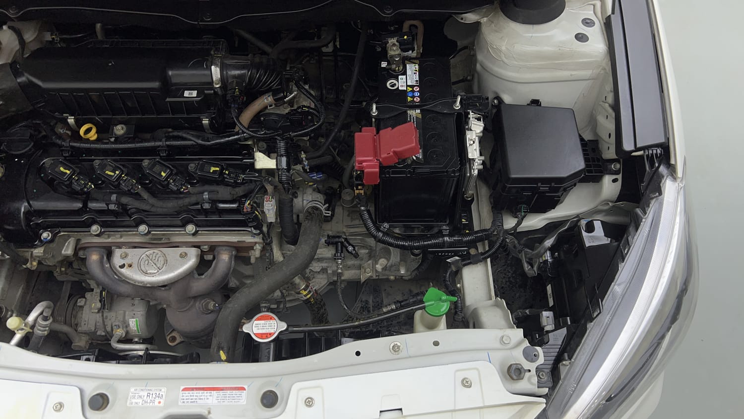 Used 2022 Maruti Suzuki Ciaz Zeta 1.5 Petrol Manual engine ENGINE LEFT SIDE VIEW