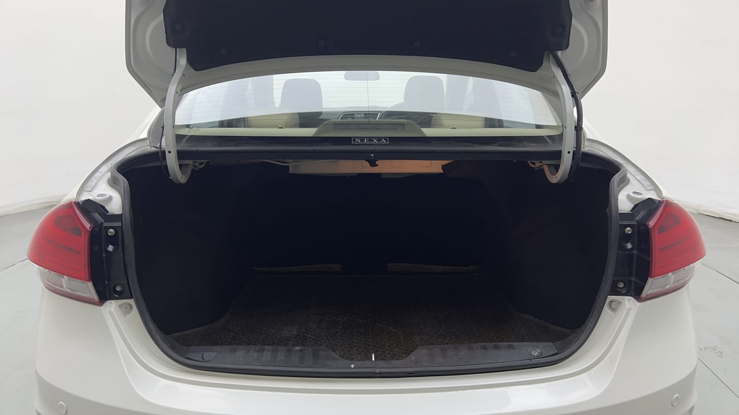 Used 2022 Maruti Suzuki Ciaz Zeta 1.5 Petrol Manual interior DICKY INSIDE VIEW
