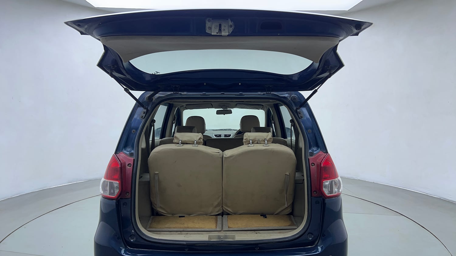 Used 2016 Maruti Suzuki Ertiga VXI Petrol Manual interior DICKY DOOR OPEN VIEW