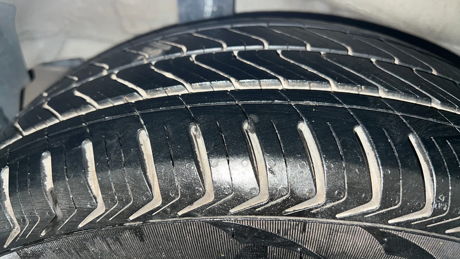 Used 2021 Honda City VX CVT Petrol Petrol Automatic tyres RIGHT REAR TYRE TREAD VIEW
