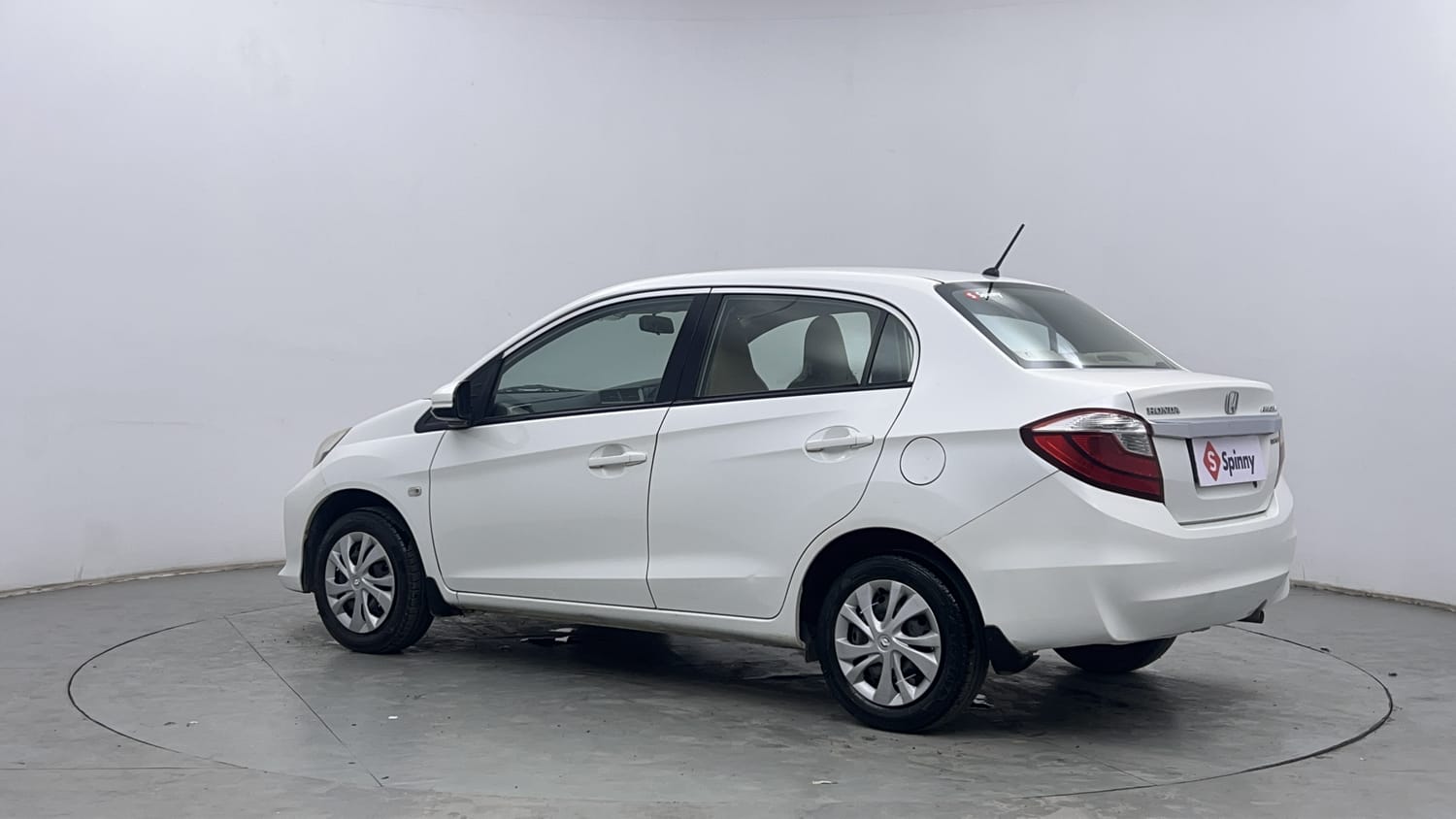 Used 2017 Honda Amaze 1.2 S i-VTEC Opt Petrol Manual exterior LEFT REAR CORNER VIEW