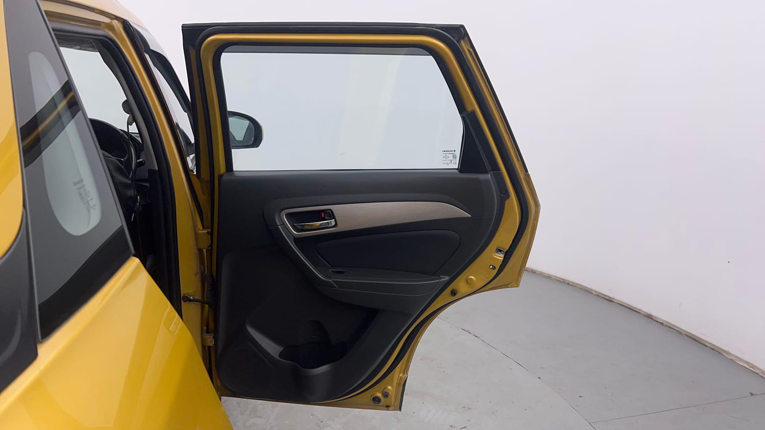 Used 2017 Maruti Suzuki Vitara Brezza [2016-2020] ZDi Diesel Manual interior RIGHT REAR DOOR OPEN VIEW