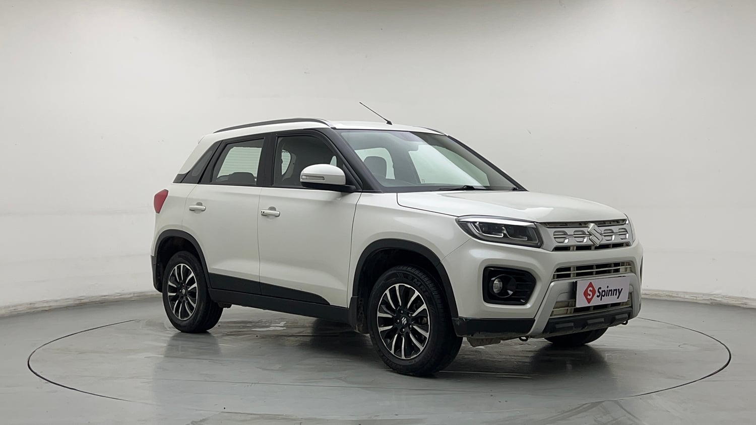 Used 2020 Maruti Suzuki Vitara Brezza ZXi Plus AT SHVS Petrol Automatic exterior RIGHT FRONT CORNER VIEW