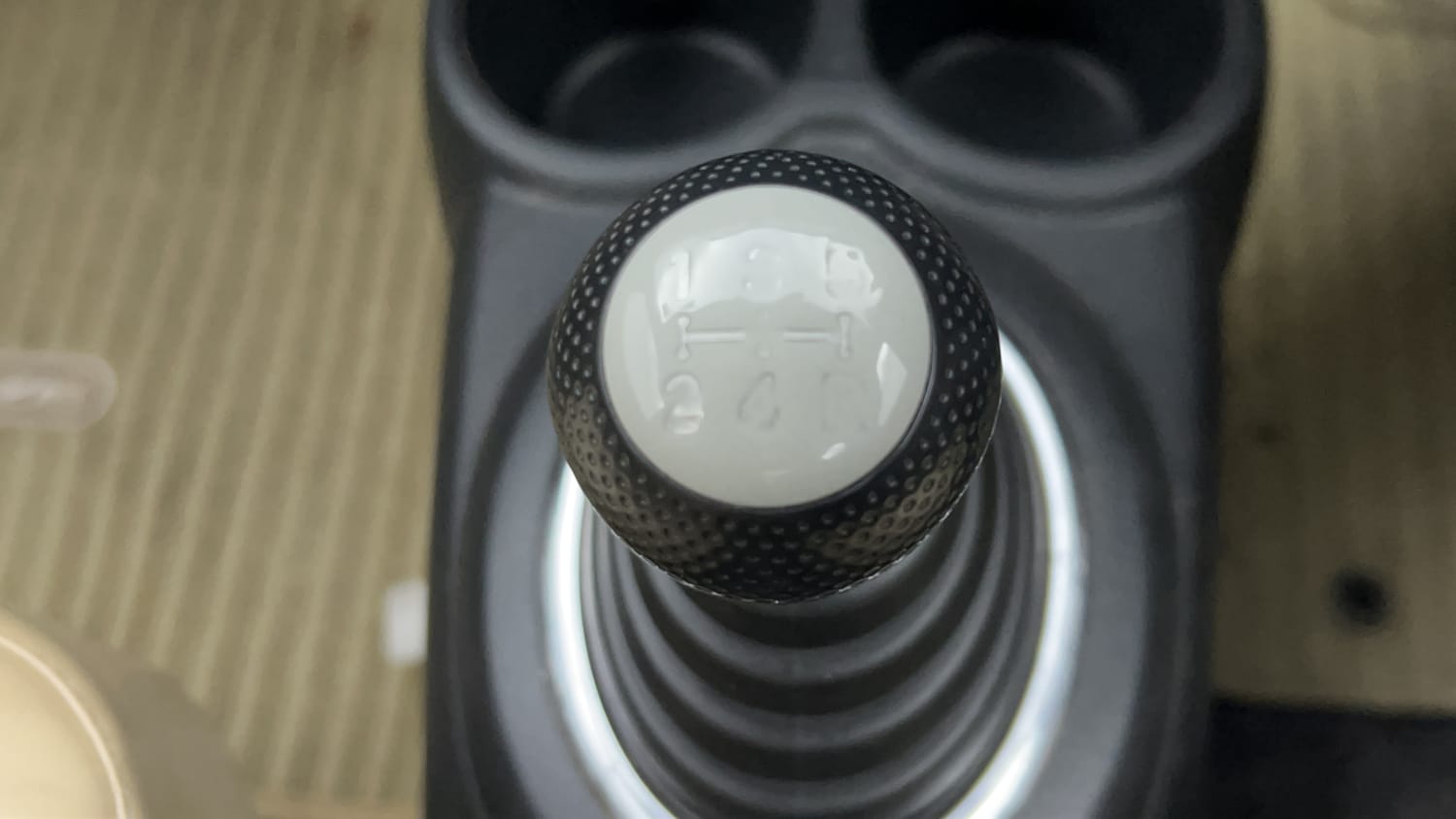 Used 2017 Honda Amaze 1.2 S i-VTEC Opt Petrol Manual interior GEAR  KNOB VIEW