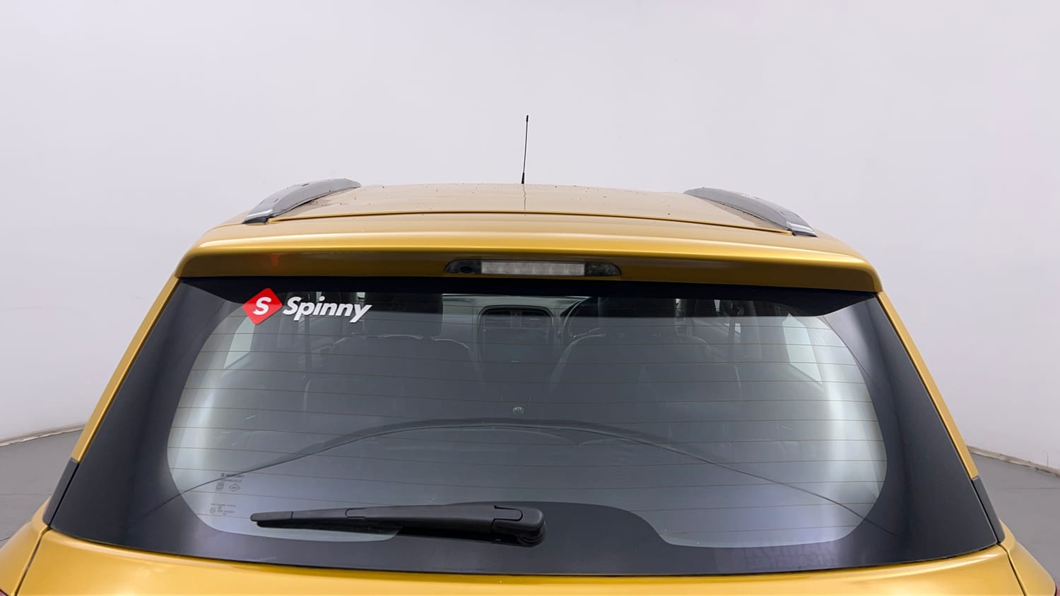 Used 2017 Maruti Suzuki Vitara Brezza [2016-2020] ZDi Diesel Manual exterior BACK WINDSHIELD VIEW