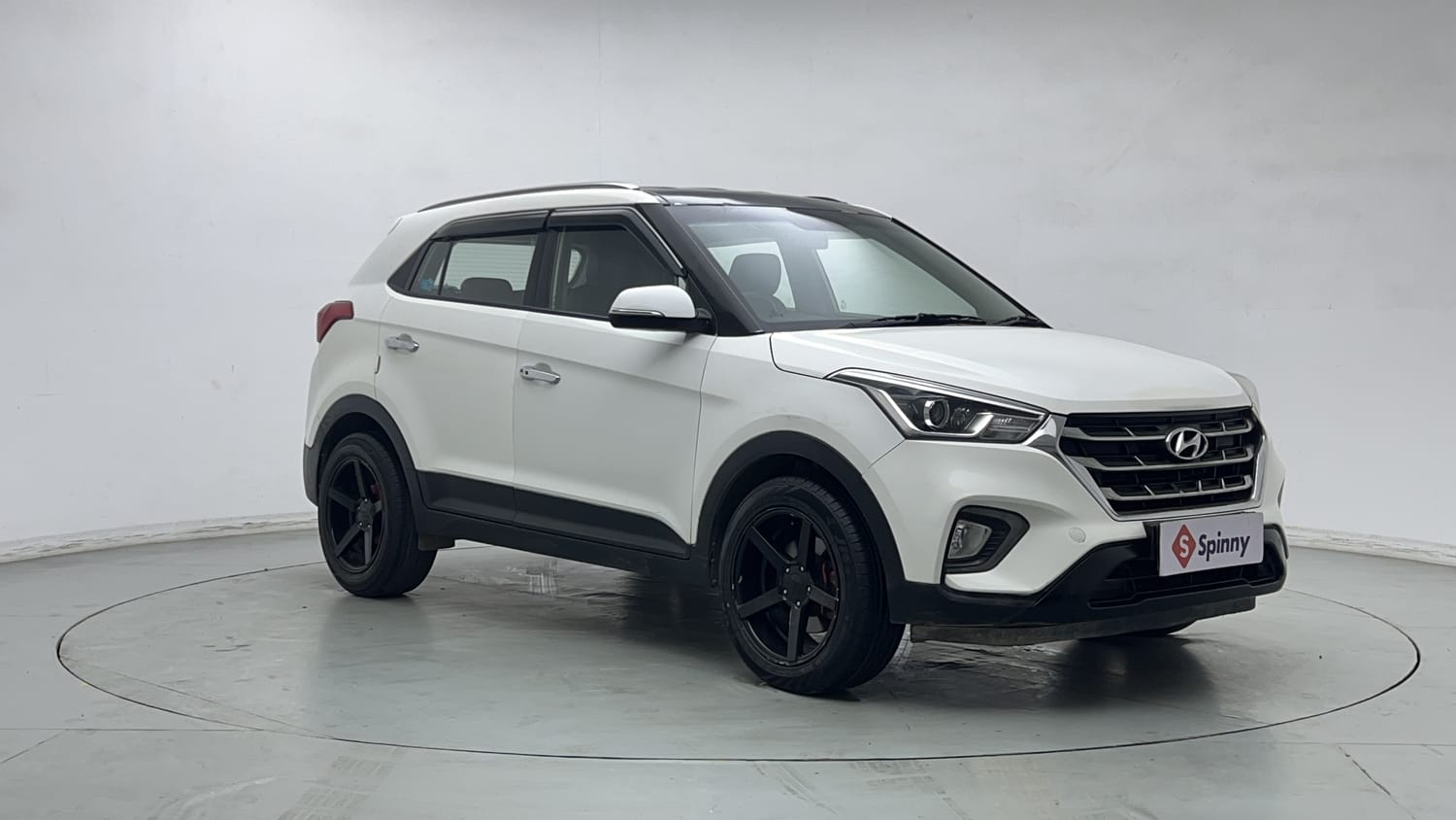 Used 2018 Hyundai Creta SX 1.6 CRDi Diesel Manual exterior RIGHT FRONT CORNER VIEW