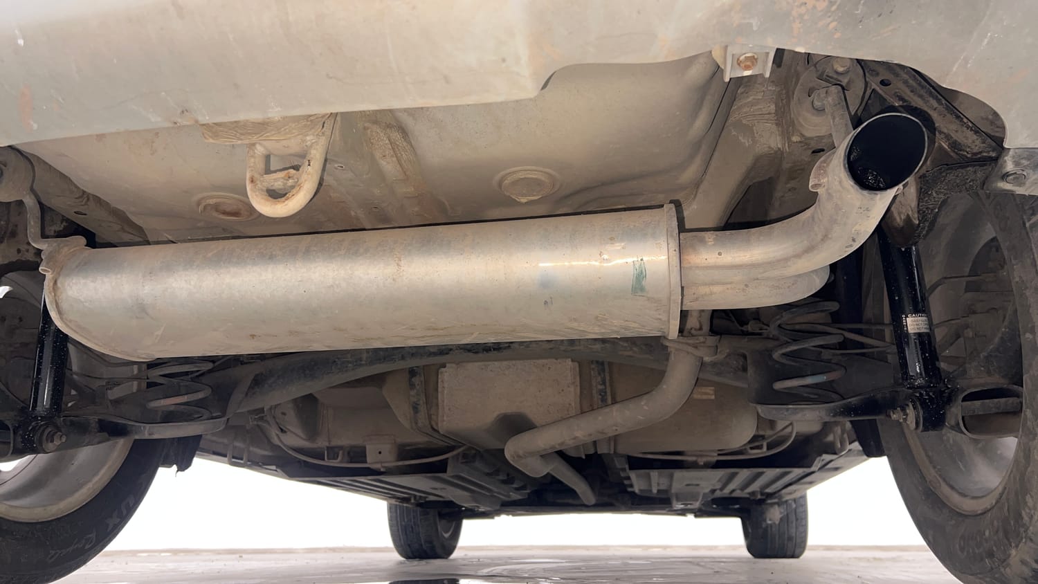 Used 2017 Maruti Suzuki Vitara Brezza [2016-2020] ZDi Diesel Manual extra REAR UNDERBODY VIEW (TAKEN FROM REAR)