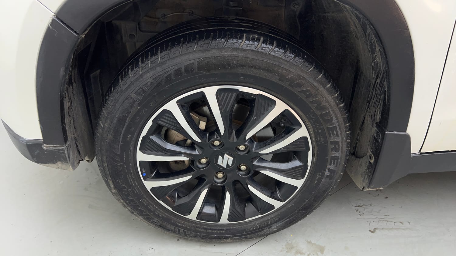 Used 2020 Maruti Suzuki Vitara Brezza ZXi Plus AT SHVS Petrol Automatic tyres LEFT FRONT TYRE RIM VIEW