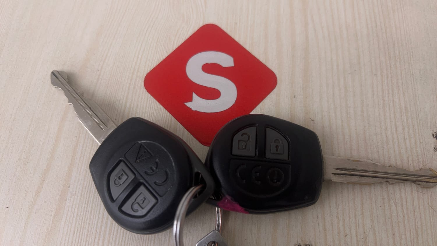 Used 2017 Maruti Suzuki Vitara Brezza [2016-2020] ZDi Diesel Manual extra CAR KEY VIEW