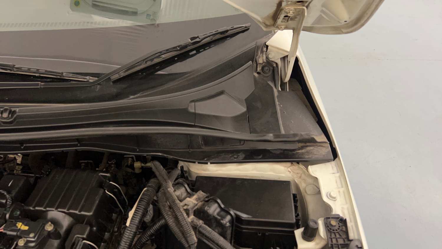 Used 2021 Honda City VX CVT Petrol Petrol Automatic engine ENGINE LEFT SIDE HINGE & APRON VIEW