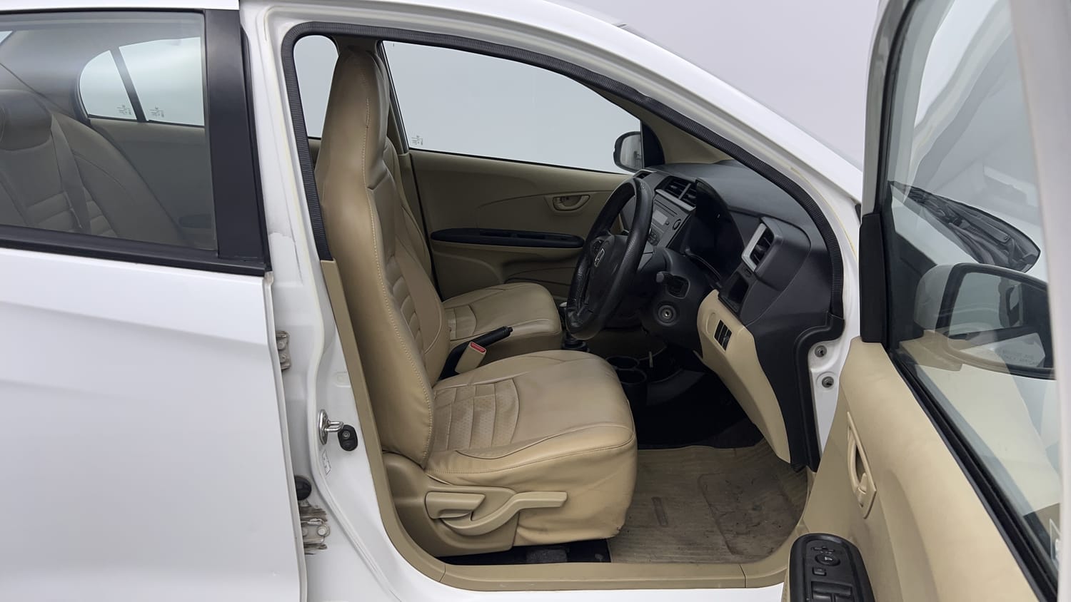 Used 2017 Honda Amaze 1.2 S i-VTEC Opt Petrol Manual interior RIGHT SIDE FRONT DOOR CABIN VIEW