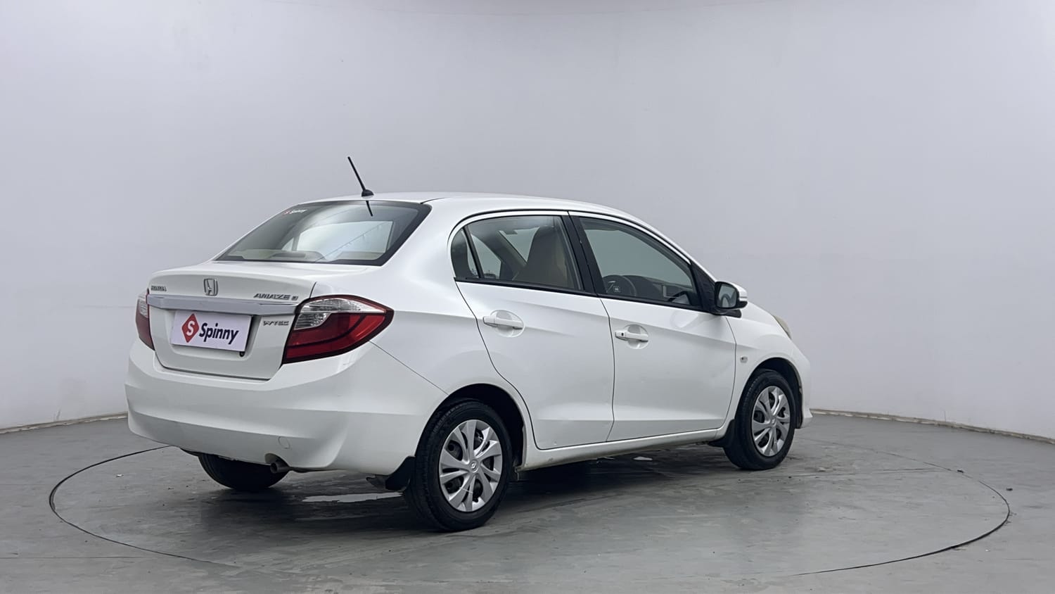Used 2017 Honda Amaze 1.2 S i-VTEC Opt Petrol Manual exterior RIGHT REAR CORNER VIEW