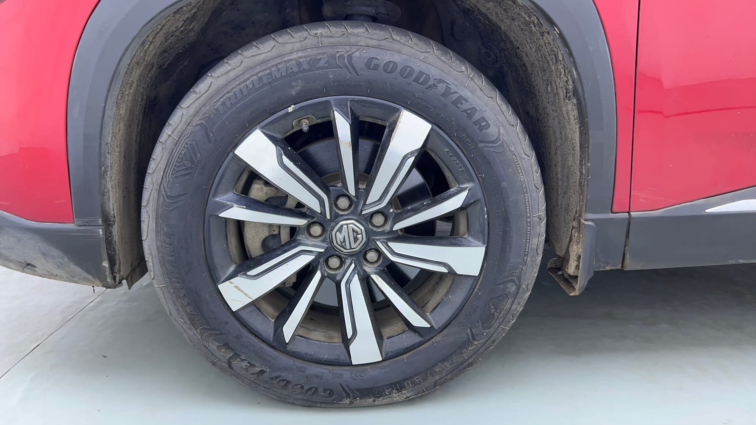 Used 2019 MG Motors Hector Sharp 2.0 Diesel Diesel Manual tyres LEFT FRONT TYRE RIM VIEW