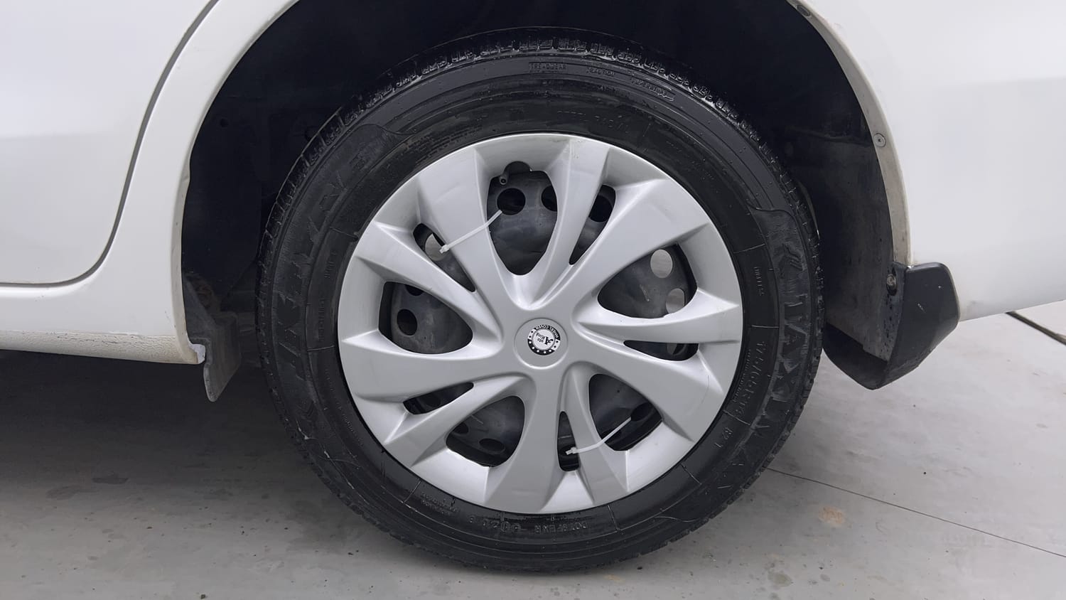 Used 2017 Honda Amaze 1.2 S i-VTEC Opt Petrol Manual tyres LEFT REAR TYRE RIM VIEW