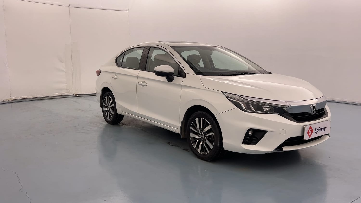 Used 2021 Honda City VX CVT Petrol Petrol Automatic exterior RIGHT FRONT CORNER VIEW