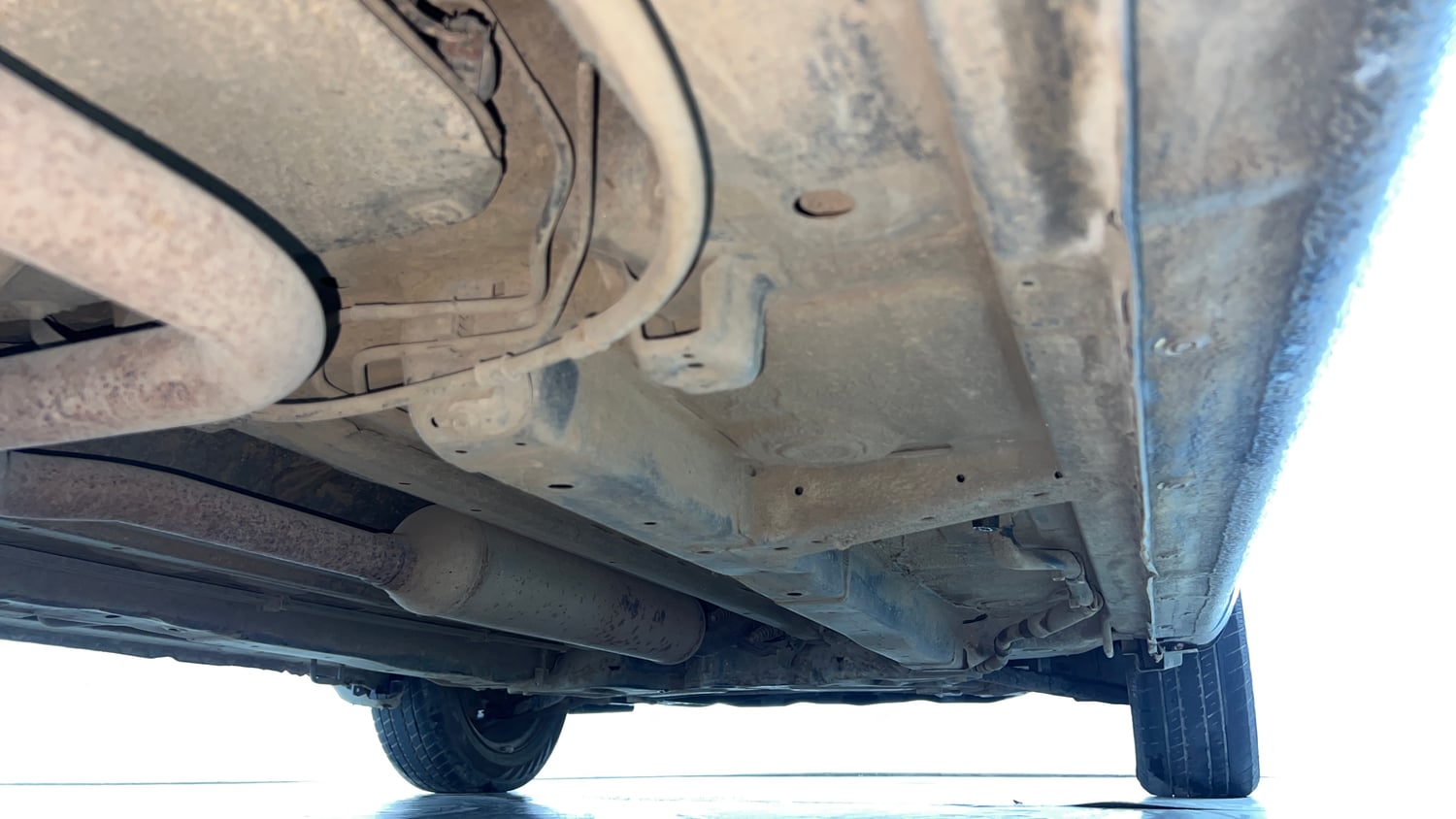 Used 2016 Maruti Suzuki Ertiga VXI Petrol Manual extra REAR RIGHT UNDERBODY VIEW