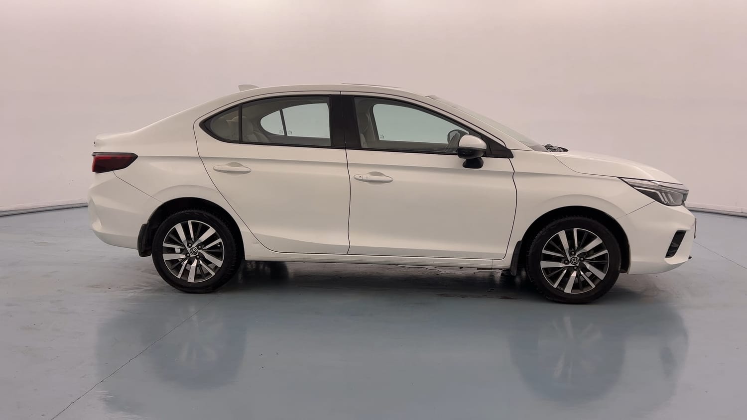 Used 2021 Honda City VX CVT Petrol Petrol Automatic exterior RIGHT SIDE VIEW