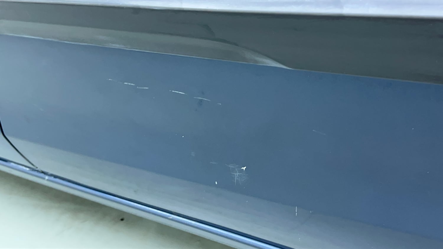 Used 2016 Maruti Suzuki Ertiga VXI Petrol Manual dents MINOR SCRATCH