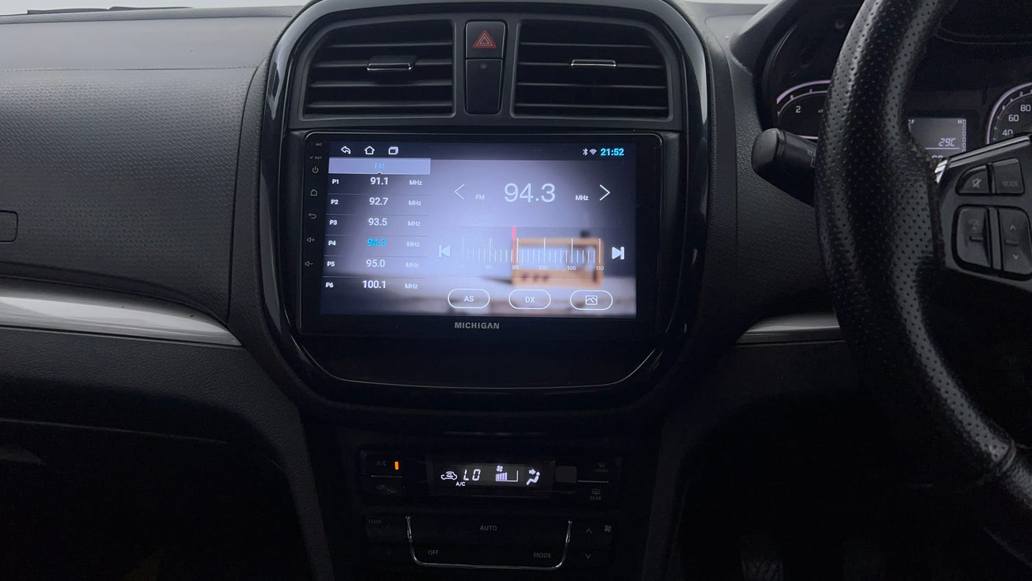 Used 2017 Maruti Suzuki Vitara Brezza [2016-2020] ZDi Diesel Manual interior MUSIC SYSTEM & AC CONTROL VIEW