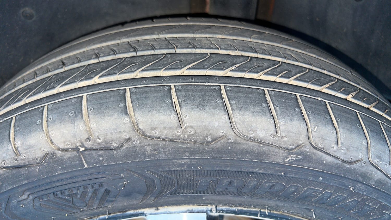 Used 2019 MG Motors Hector Sharp 2.0 Diesel Diesel Manual tyres LEFT REAR TYRE TREAD VIEW