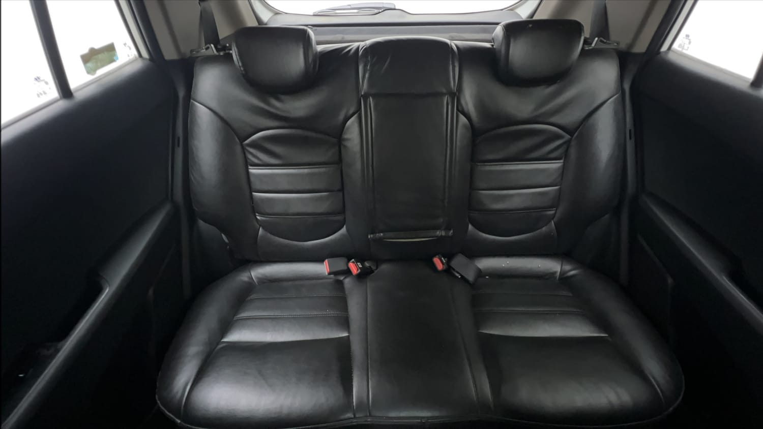 Used 2018 Hyundai Creta SX 1.6 CRDi Diesel Manual interior REAR SEAT CONDITION VIEW