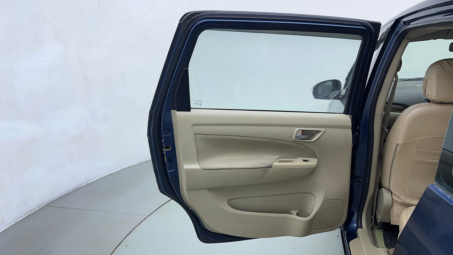 Used 2016 Maruti Suzuki Ertiga VXI Petrol Manual interior LEFT REAR DOOR OPEN VIEW