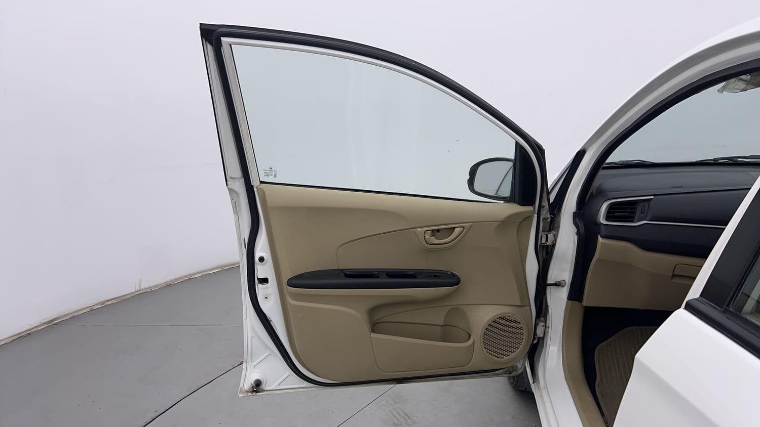 Used 2017 Honda Amaze 1.2 S i-VTEC Opt Petrol Manual interior LEFT FRONT DOOR OPEN VIEW