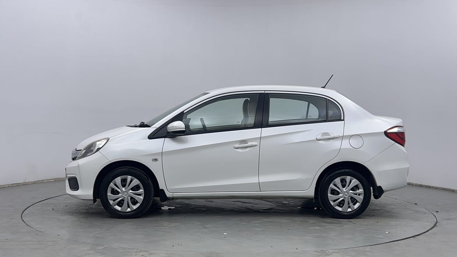 Used 2017 Honda Amaze 1.2 S i-VTEC Opt Petrol Manual exterior LEFT SIDE VIEW