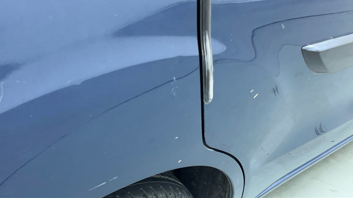 Used 2016 Maruti Suzuki Ertiga VXI Petrol Manual dents MINOR SCRATCH
