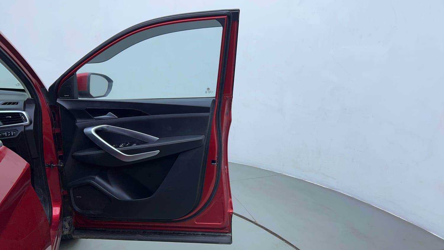 Used 2019 MG Motors Hector Sharp 2.0 Diesel Diesel Manual interior RIGHT FRONT DOOR OPEN VIEW