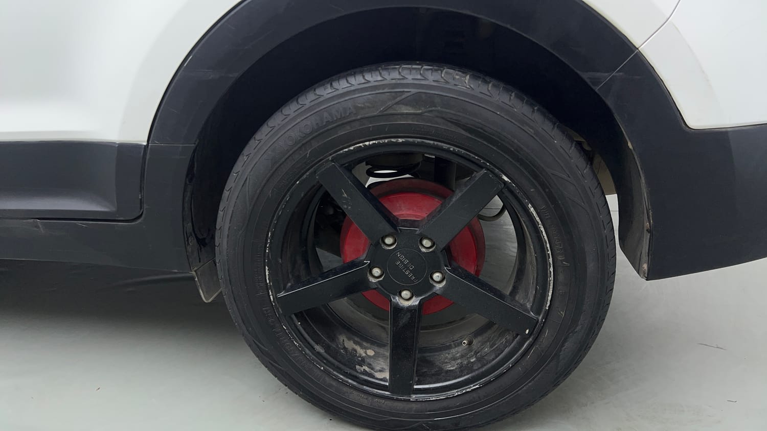 Used 2018 Hyundai Creta SX 1.6 CRDi Diesel Manual tyres LEFT REAR TYRE RIM VIEW