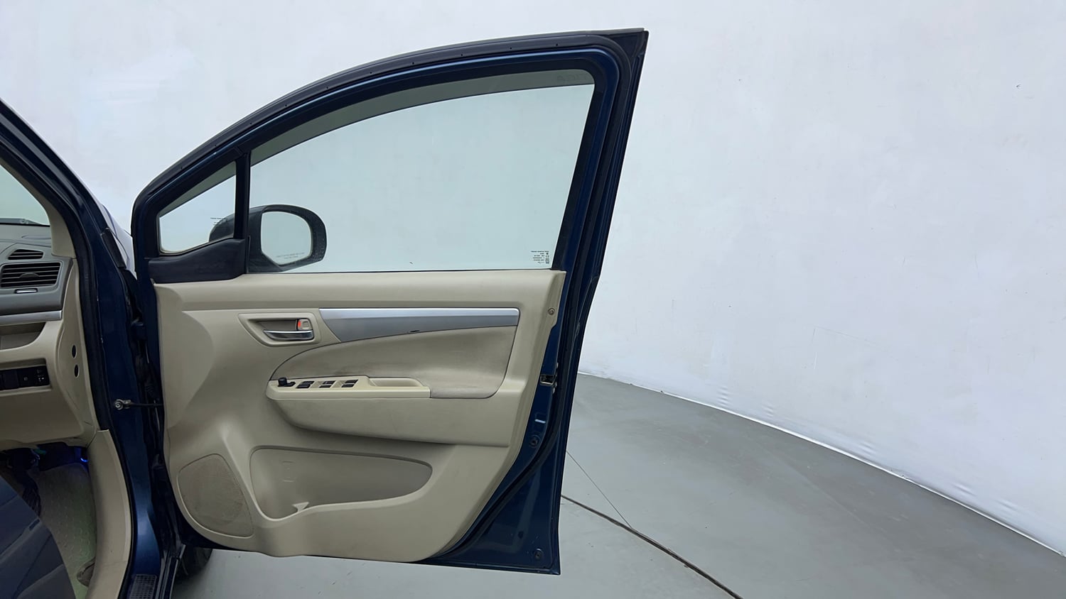 Used 2016 Maruti Suzuki Ertiga VXI Petrol Manual interior RIGHT FRONT DOOR OPEN VIEW