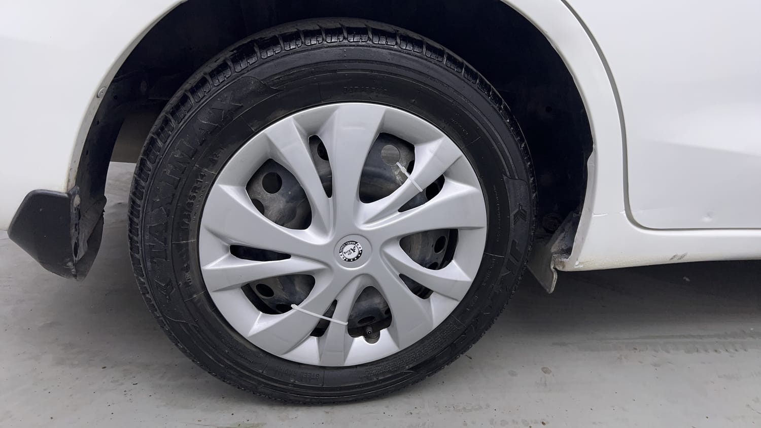 Used 2017 Honda Amaze 1.2 S i-VTEC Opt Petrol Manual tyres RIGHT REAR TYRE RIM VIEW