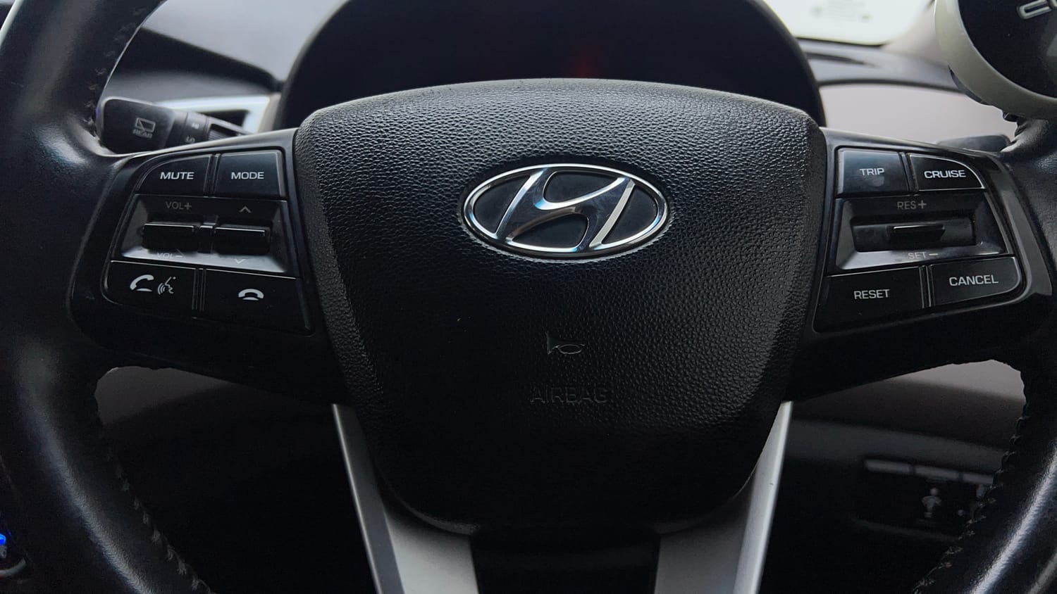 Used 2018 Hyundai Creta SX 1.6 CRDi Diesel Manual top_features Airbags