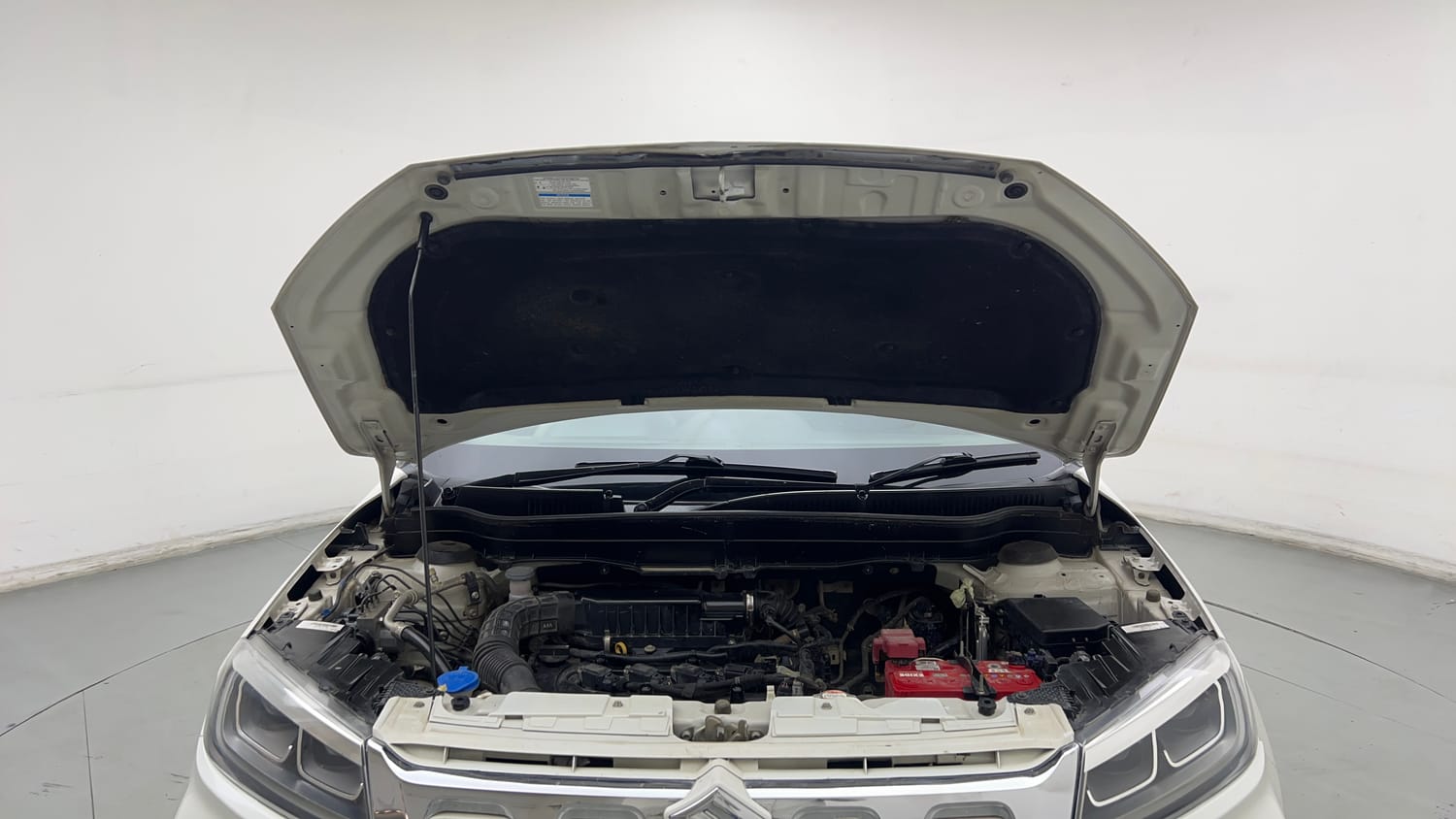 Used 2020 Maruti Suzuki Vitara Brezza ZXi Plus AT SHVS Petrol Automatic engine ENGINE & BONNET OPEN FRONT VIEW