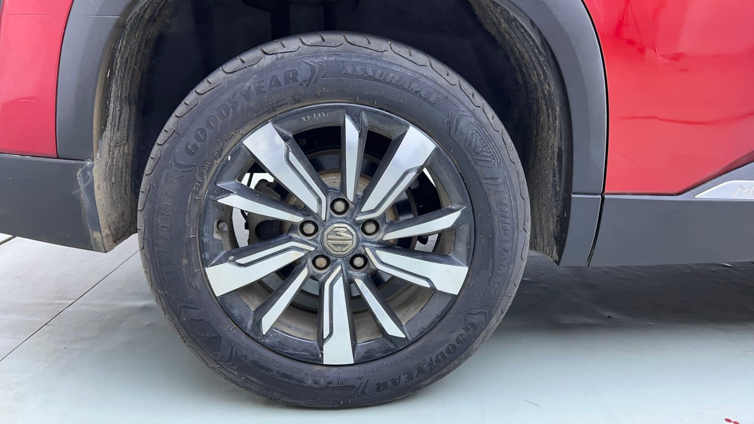 Used 2019 MG Motors Hector Sharp 2.0 Diesel Diesel Manual tyres RIGHT REAR TYRE RIM VIEW