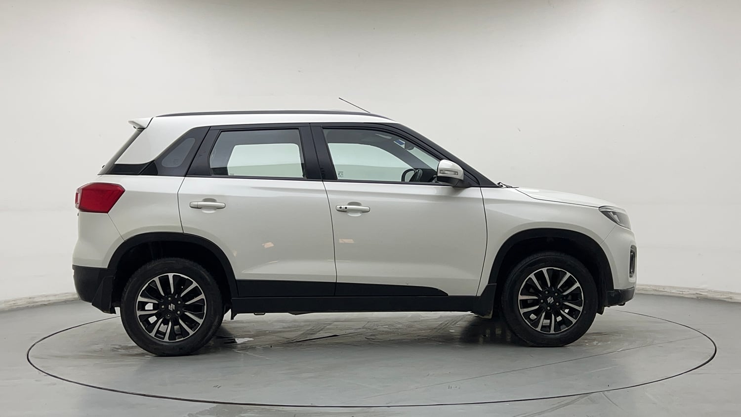 Used 2020 Maruti Suzuki Vitara Brezza ZXi Plus AT SHVS Petrol Automatic exterior RIGHT SIDE VIEW