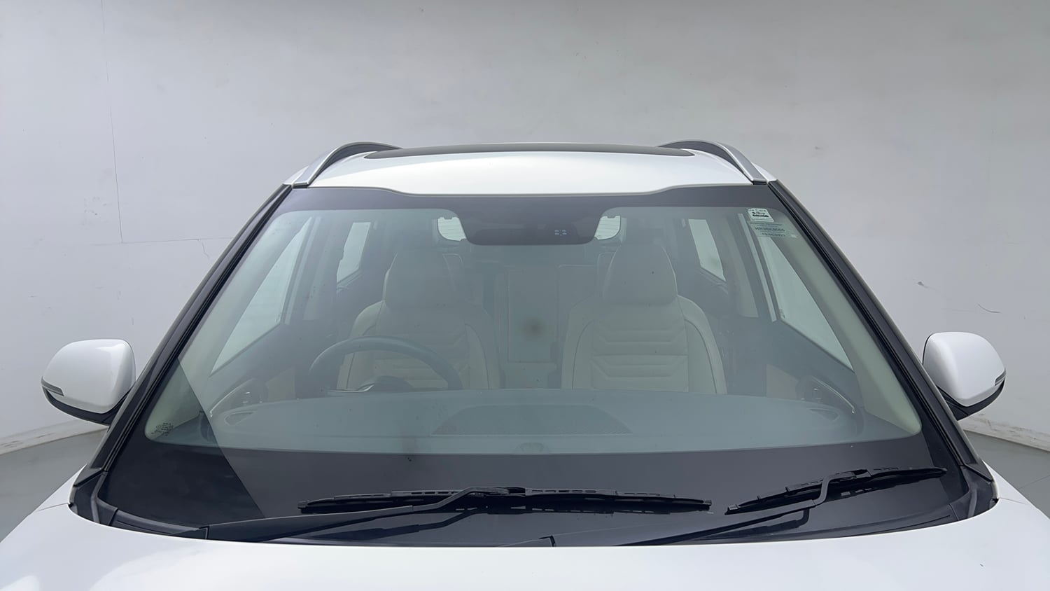 Used 2023 Kia Carens Luxury Plus 1.5 Diesel iMT 7 STR Diesel Manual exterior FRONT WINDSHIELD VIEW
