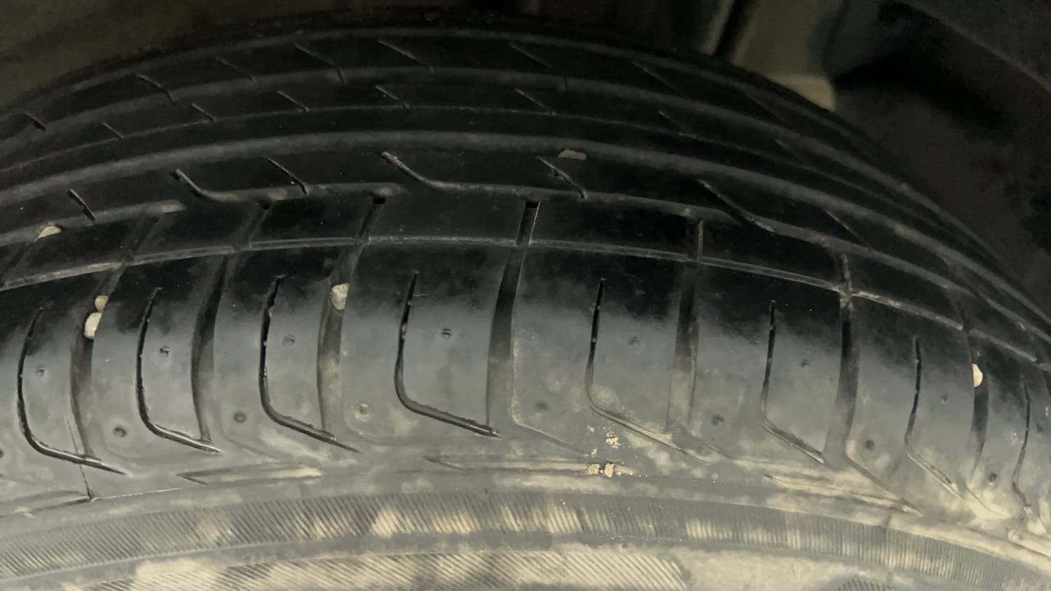 Used 2023 Tata Nexon XZ Plus LUX Petrol Manual tyres LEFT REAR TYRE TREAD VIEW