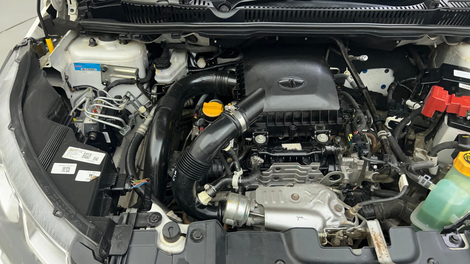 Used 2023 Tata Nexon XZ Plus LUX Petrol Manual engine ENGINE RIGHT SIDE VIEW