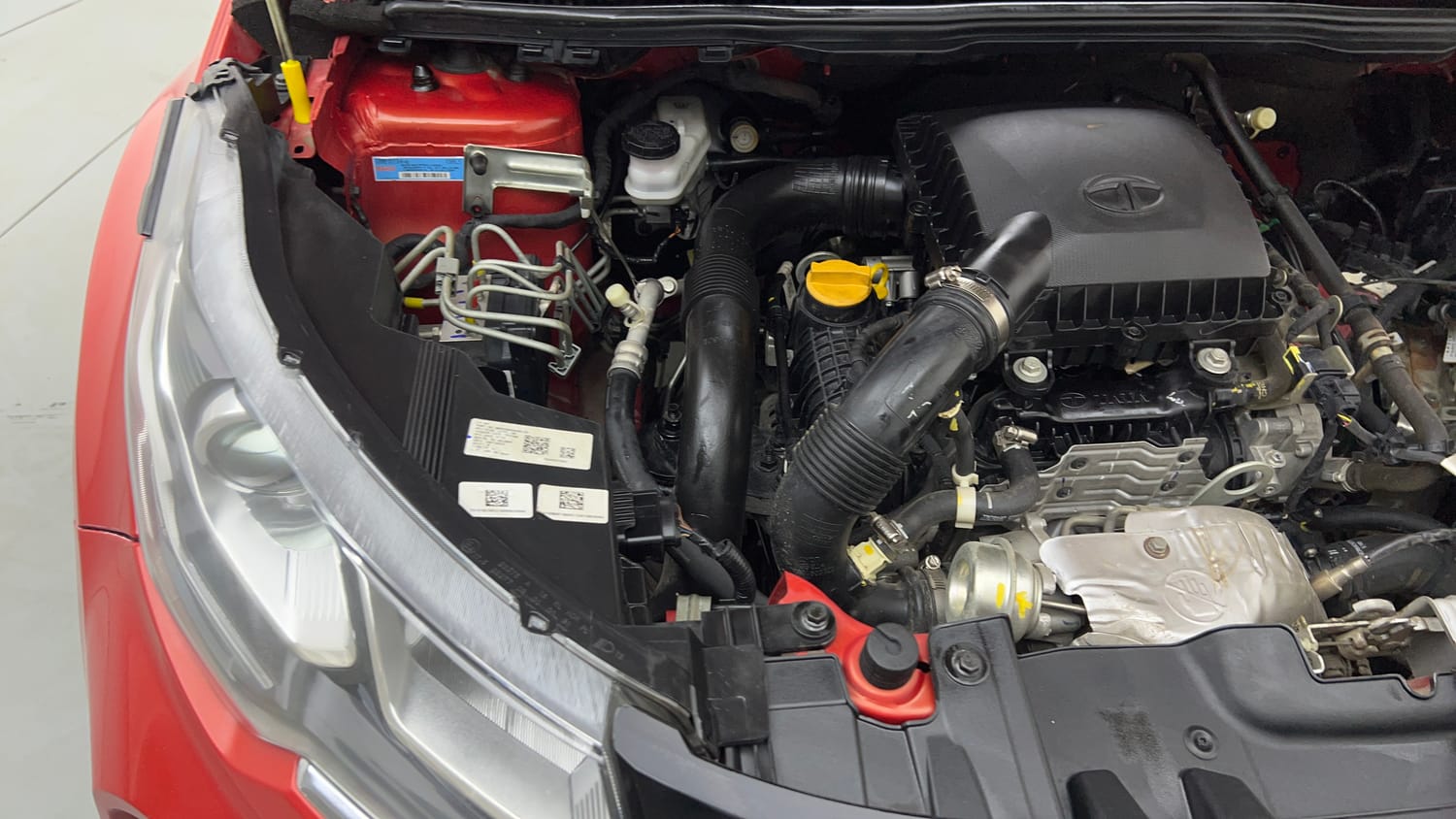 Used 2022 Tata Nexon XM Plus (S) Petrol Manual engine ENGINE RIGHT SIDE VIEW