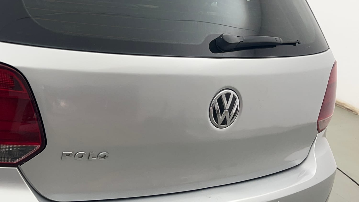 Used 2016 Volkswagen Polo Highline1.2L (P) Petrol Manual dents MINOR SCRATCH