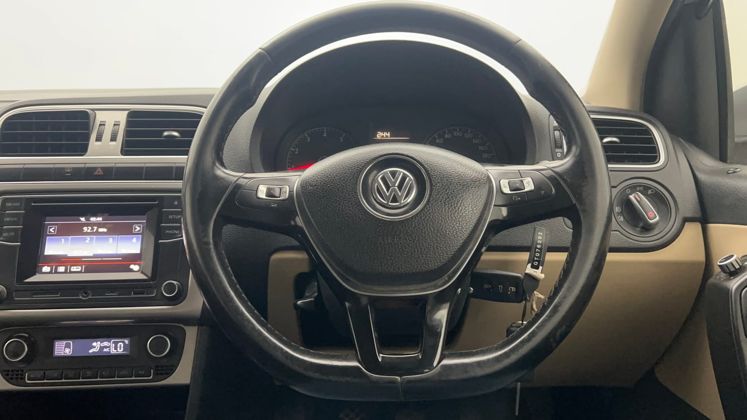 Used 2016 Volkswagen Polo Highline1.2L (P) Petrol Manual interior STEERING VIEW