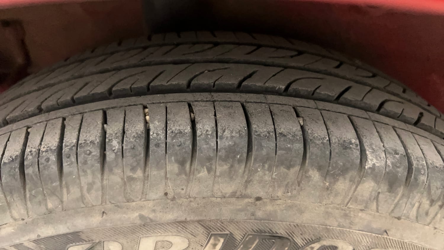 Used 2014 Maruti Suzuki Celerio VXi AMT Petrol Automatic tyres RIGHT REAR TYRE TREAD VIEW