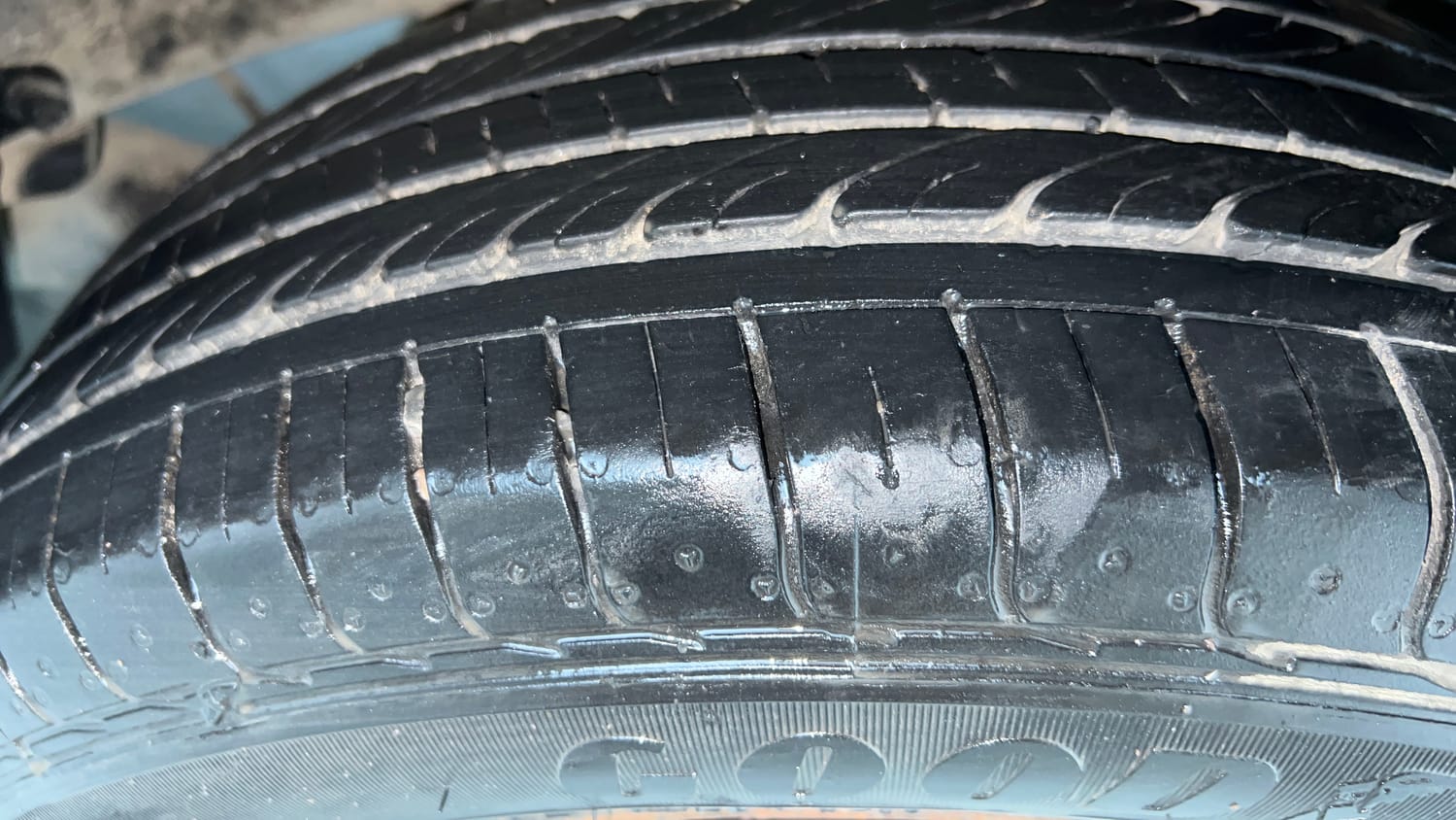 Used 2022 Tata Nexon XM Plus (S) Petrol Manual tyres LEFT REAR TYRE TREAD VIEW