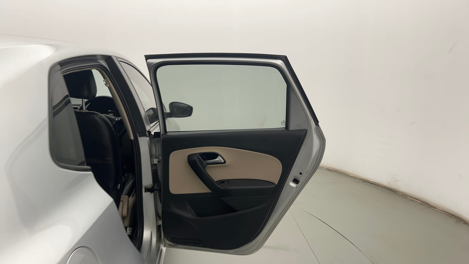 Used 2016 Volkswagen Polo Highline1.2L (P) Petrol Manual interior RIGHT REAR DOOR OPEN VIEW