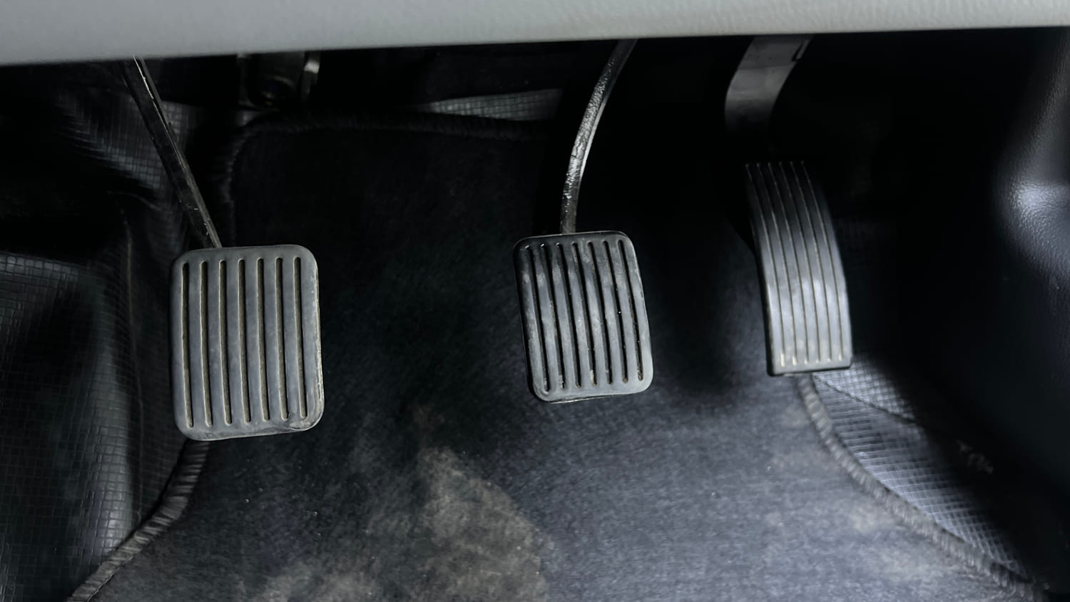 Used 2022 Hyundai Grand i10 Nios Sportz 1.2 Kappa VTVT Petrol Manual interior PEDALS VIEW