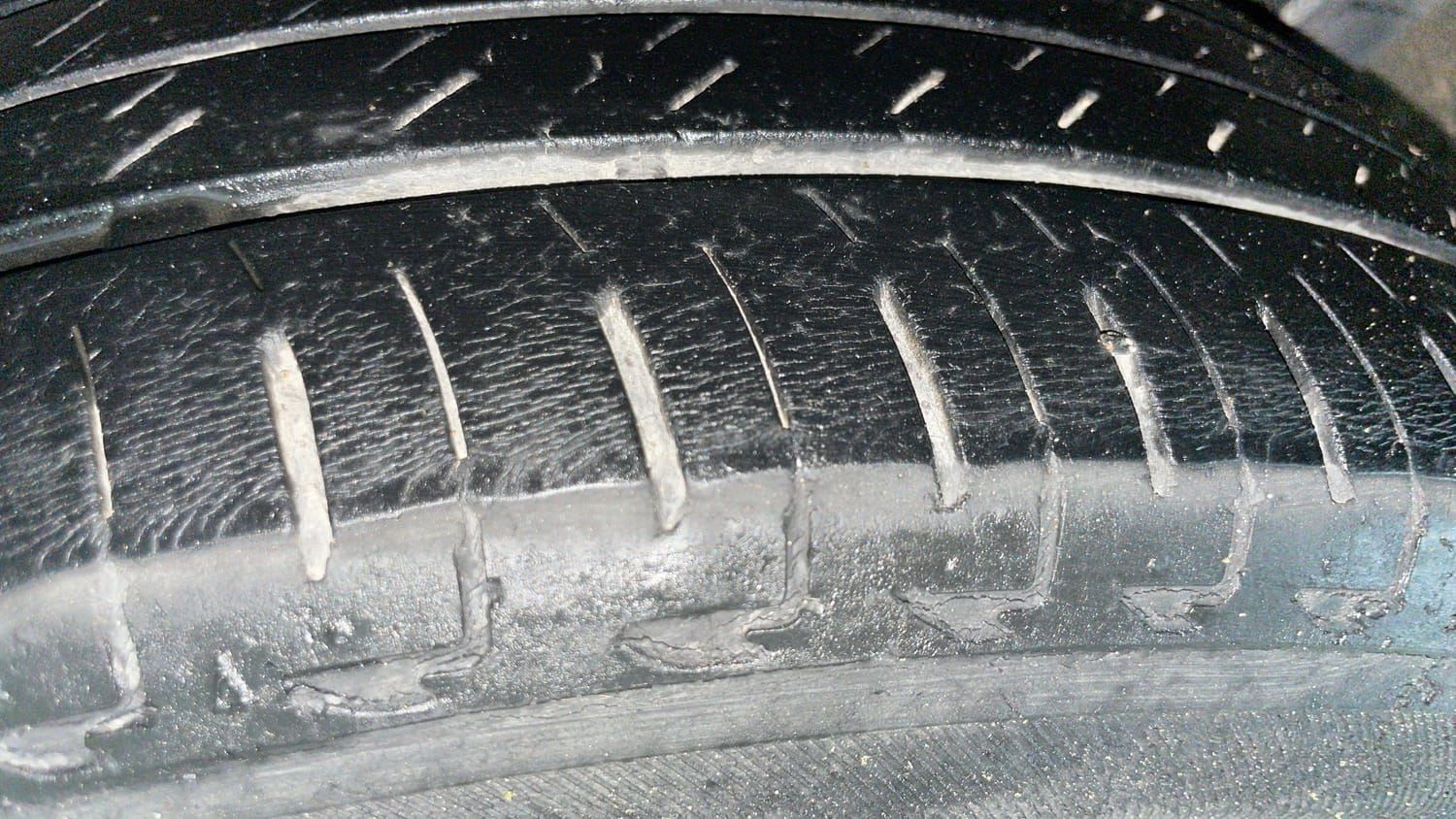 Used 2020 Honda City ZX Petrol Petrol Manual tyres LEFT REAR TYRE TREAD VIEW