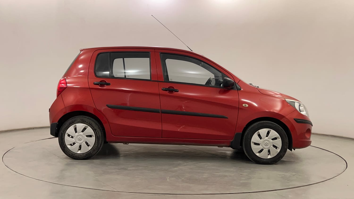 Used 2014 Maruti Suzuki Celerio VXi AMT Petrol Automatic exterior RIGHT SIDE VIEW