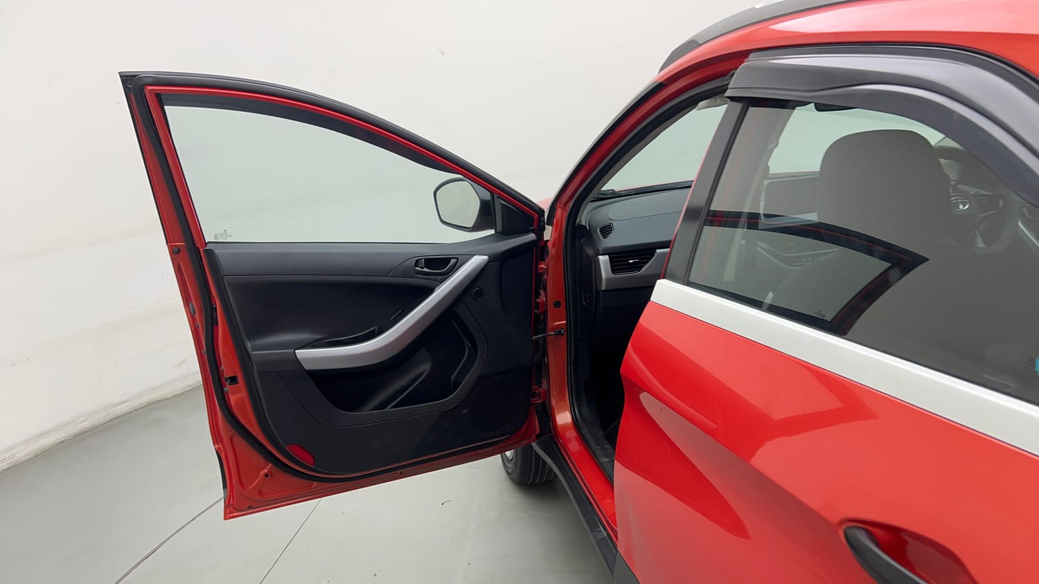 Used 2022 Tata Nexon XM Plus (S) Petrol Manual interior LEFT FRONT DOOR OPEN VIEW